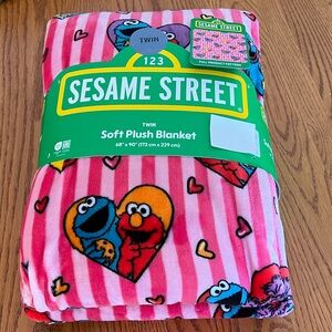 Sesame Street Twin Pink with Hot Pink Stripes Soft Plush Blanket